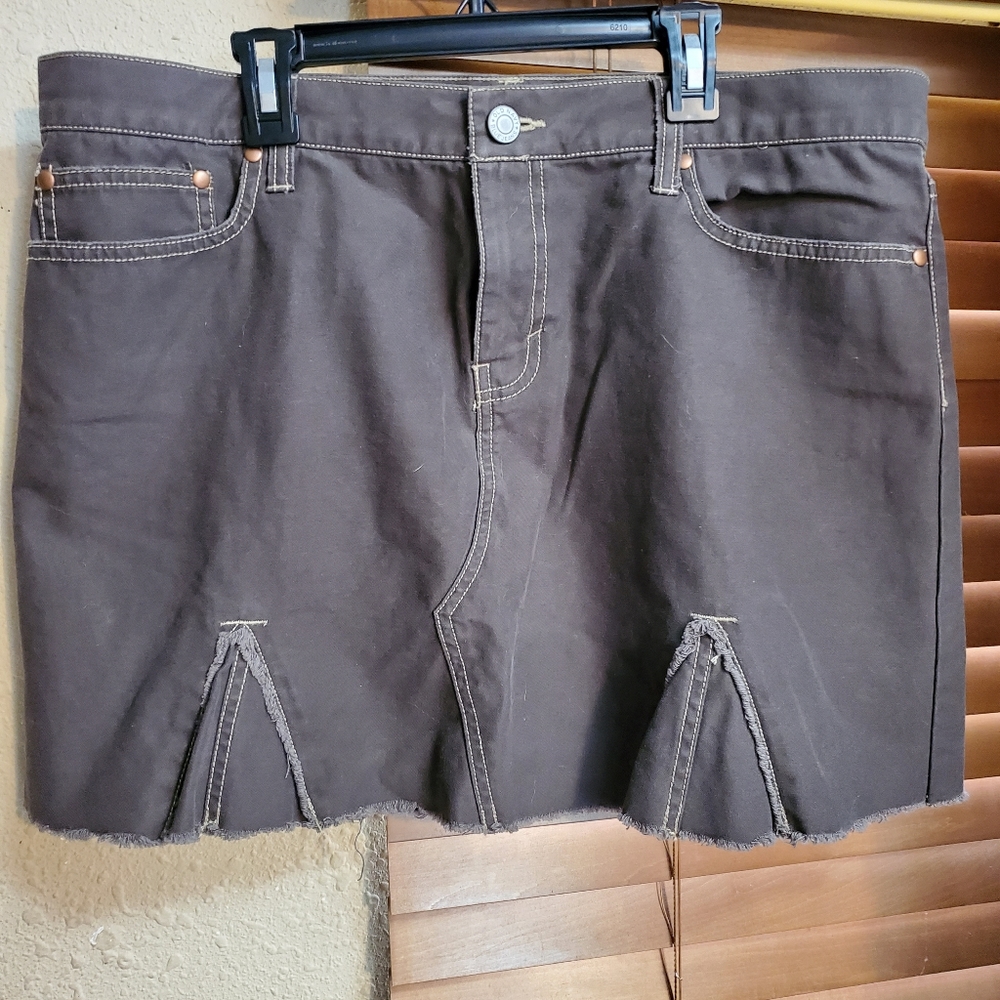 Women old navy skirt size 12